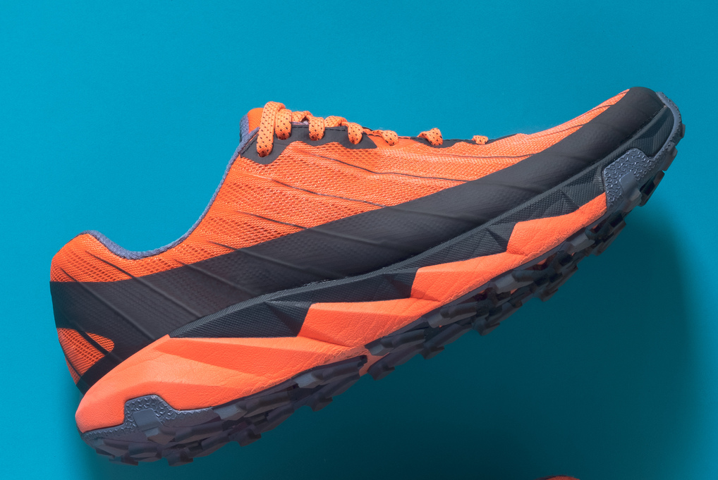 rote Sneakers